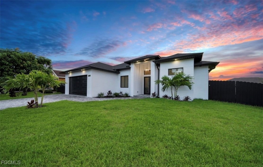 518 1 Ln, Cape Coral, FL 33993