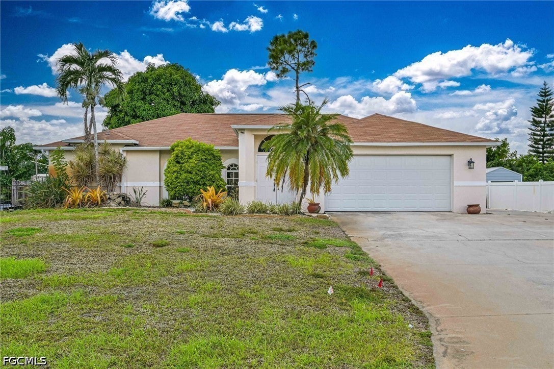 18222 Camellia Rd, Fort Myers, FL 33967 photo