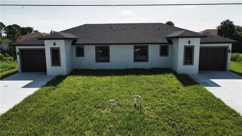 Duplex in Lehigh Acres FL 121/123 Ichabod Avenue.jpg