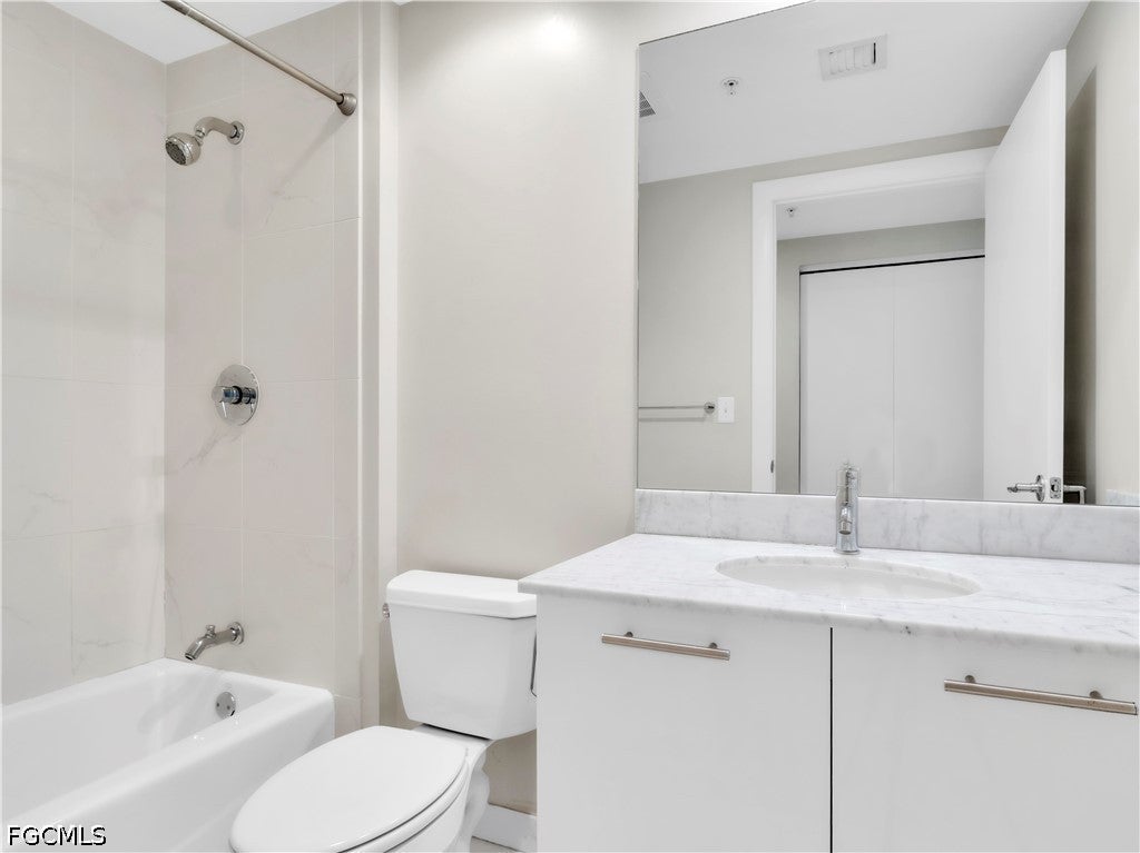 3000 Oasis Grand Blvd #2905, Fort Myers, FL 33916 photo