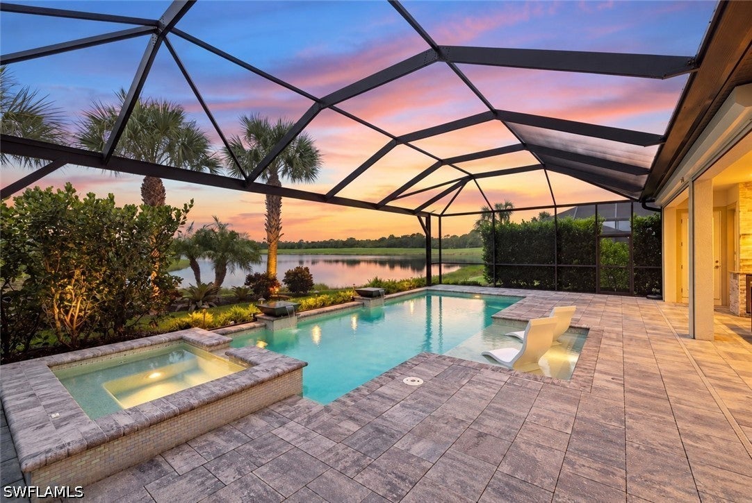 9584 Curlew Dr, Naples, FL 34120