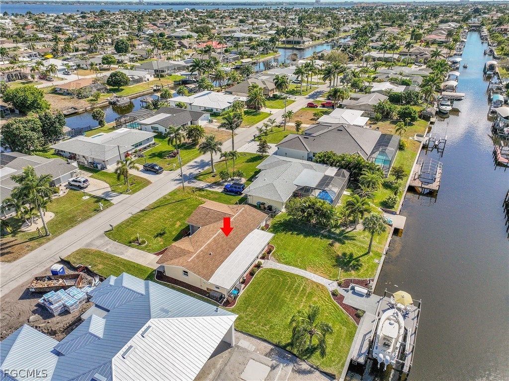 3018 SE 18 Pl, Cape Coral, FL 33904 photo