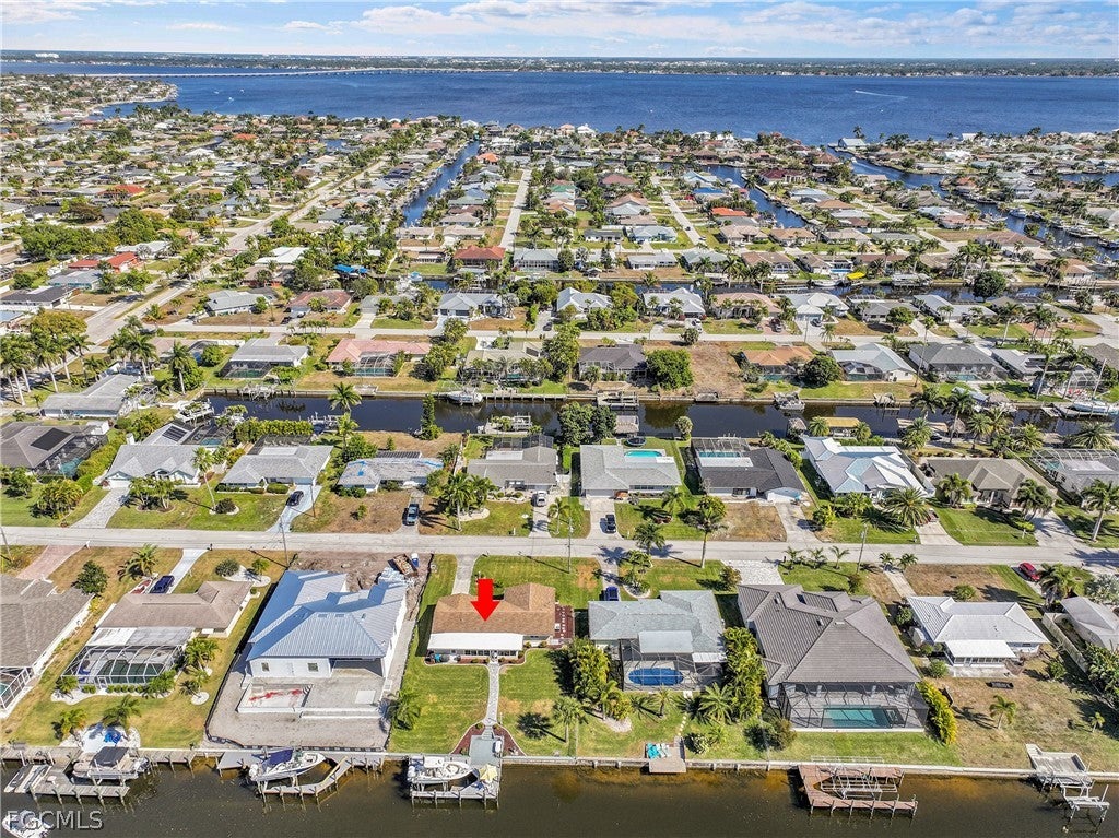 3018 SE 18 Pl, Cape Coral, FL 33904 photo