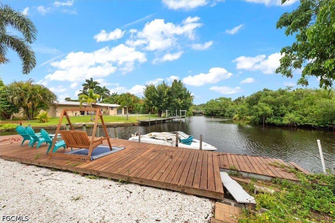 1721 Club House Rd, North Fort Myers, FL 33917 photo