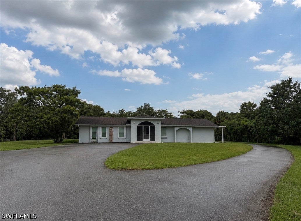 565 6 St, Naples, FL 34117