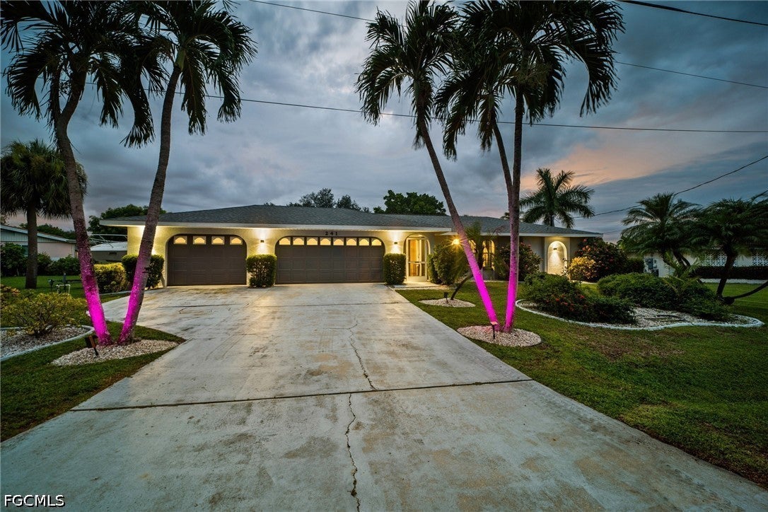 241 Connecticut Ave, Fort Myers, FL 33905 photo
