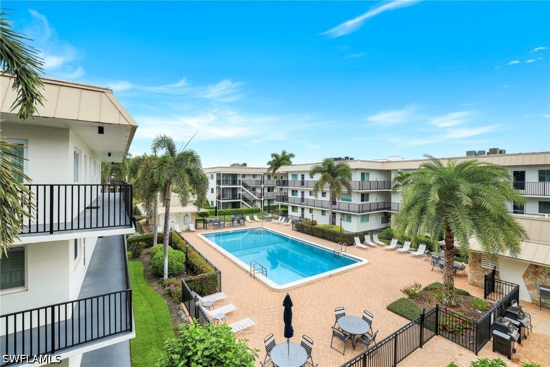 766 Central Ave, Naples, FL 34102