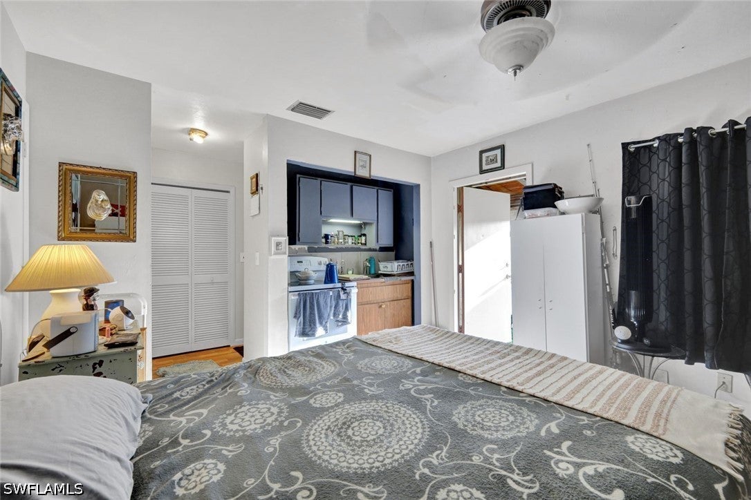 227 225 Cape Coral Pkwy, Cape Coral, FL 33904 photo