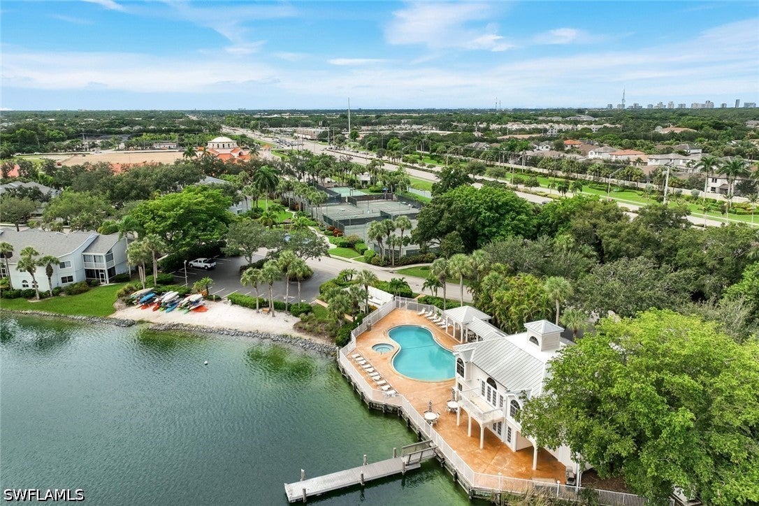 2731 Citrus Lake Dr, Naples, FL 34109