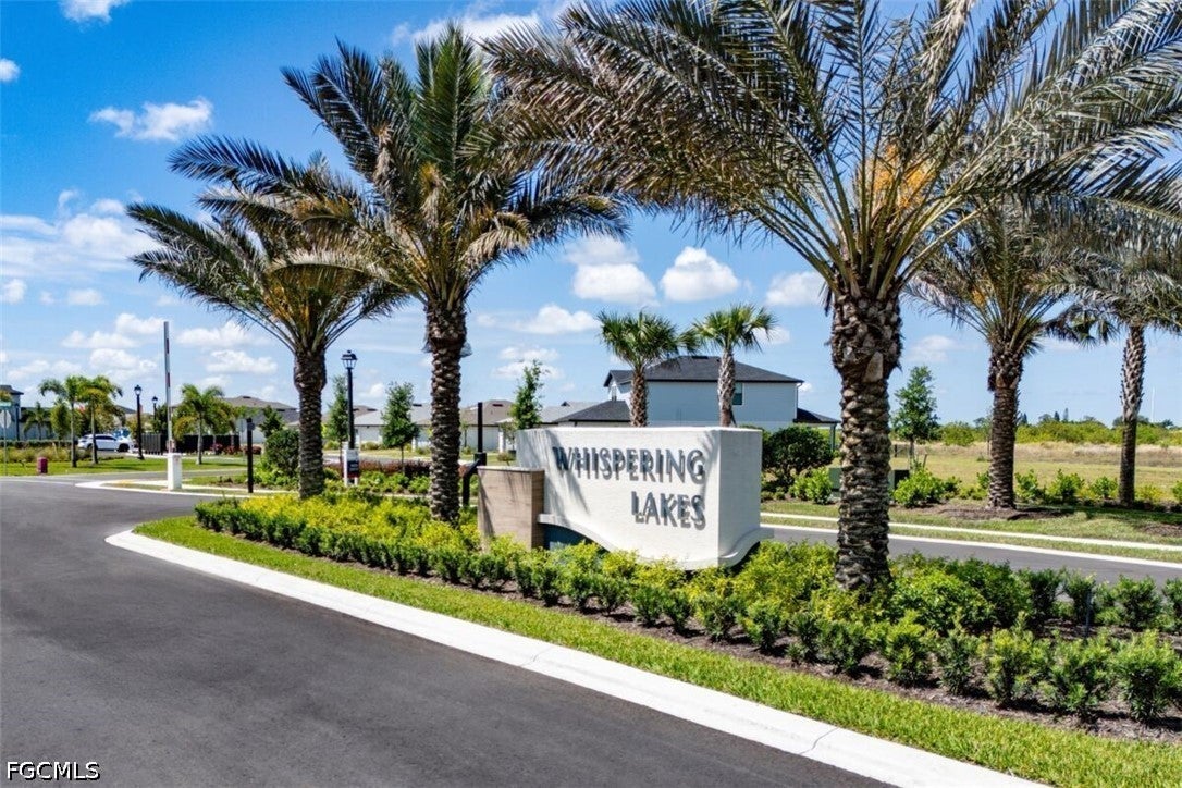 271 Lakeside Breeze Way, Lehigh Acres, FL 33936 photo
