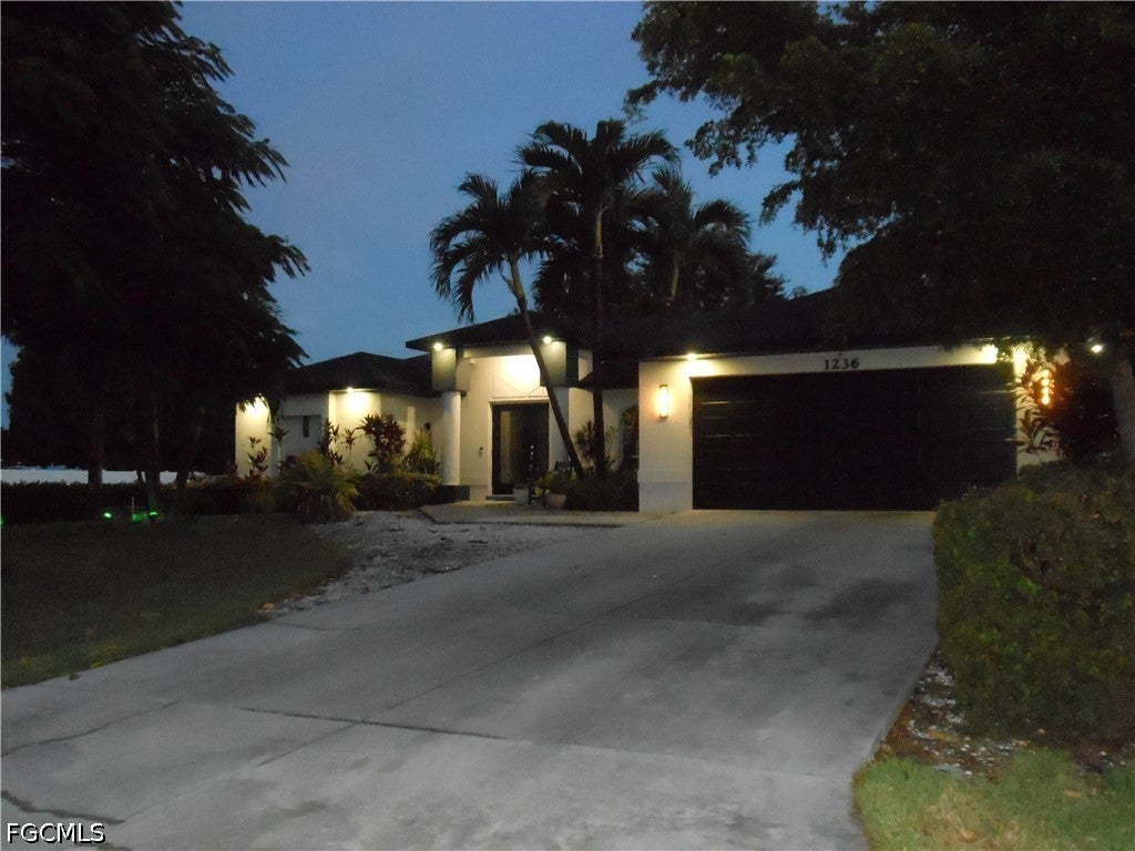 1236 Everest Pkwy, Cape Coral, FL 33904 photo