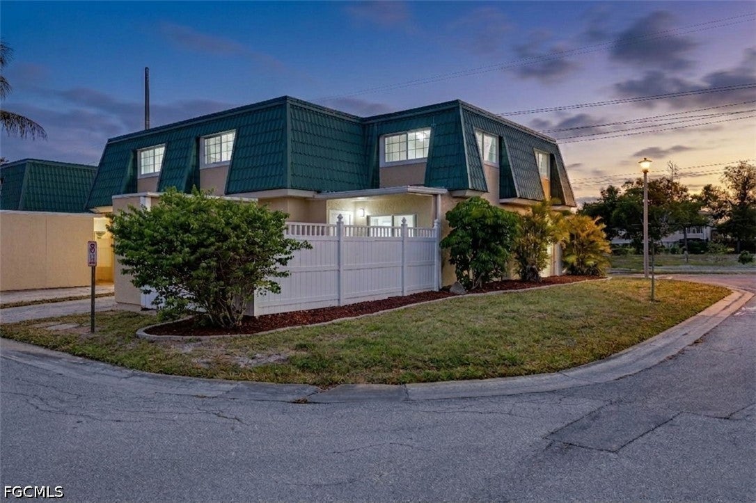 4811 Sunfish Ct, Fort Myers, FL 33919 photo
