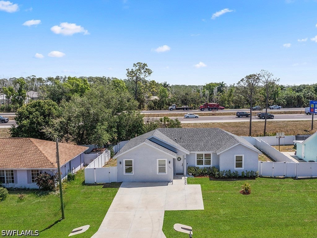 27257 Pinecrest Ln, Bonita Springs, FL 34135