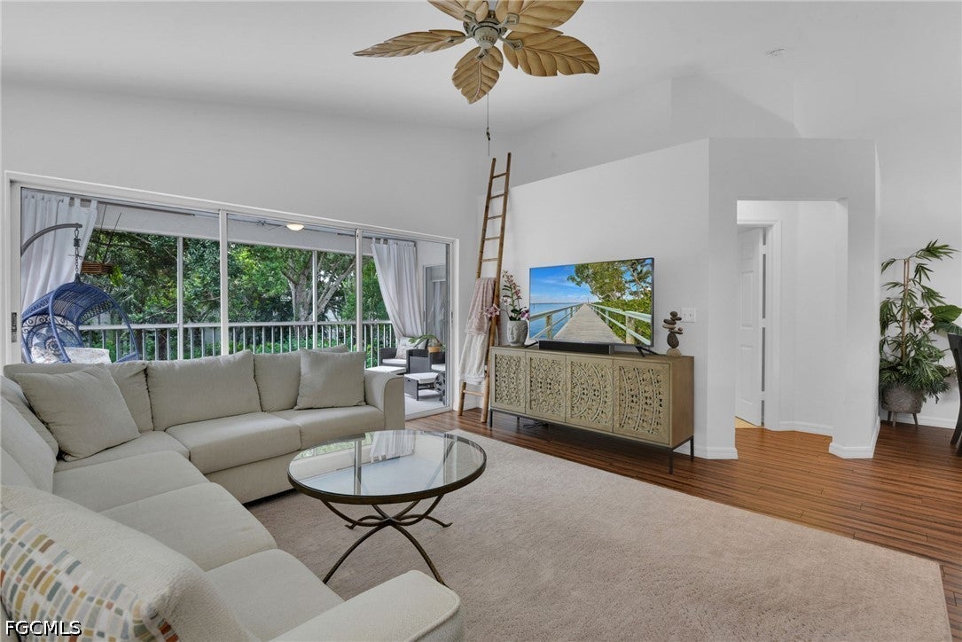 3770 Fieldstone Blvd, Naples, FL 34109