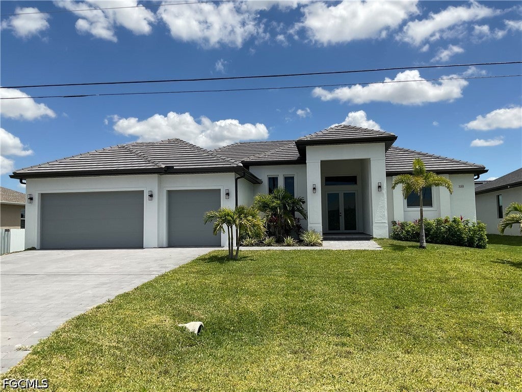 335 SW 31 Pl, Cape Coral, FL 33991 photo