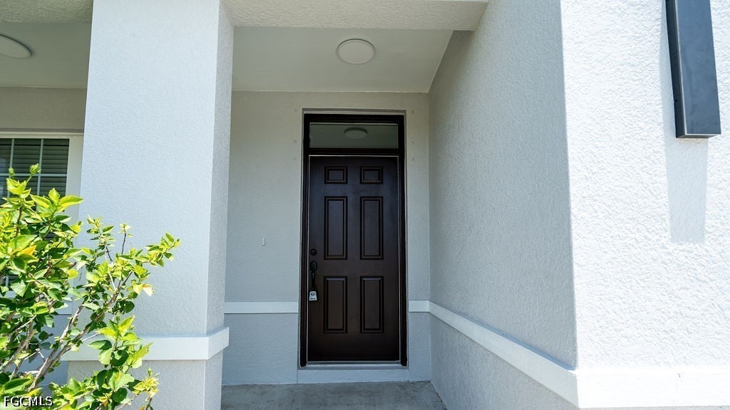 509 SW 27 Terrace, Cape Coral, FL 33914 photo