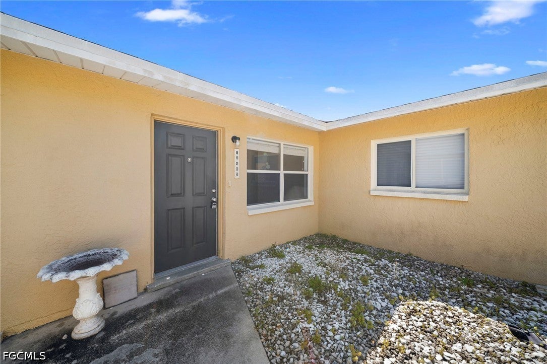 13401 Pine Needle Ln, Fort Myers, FL 33908 photo