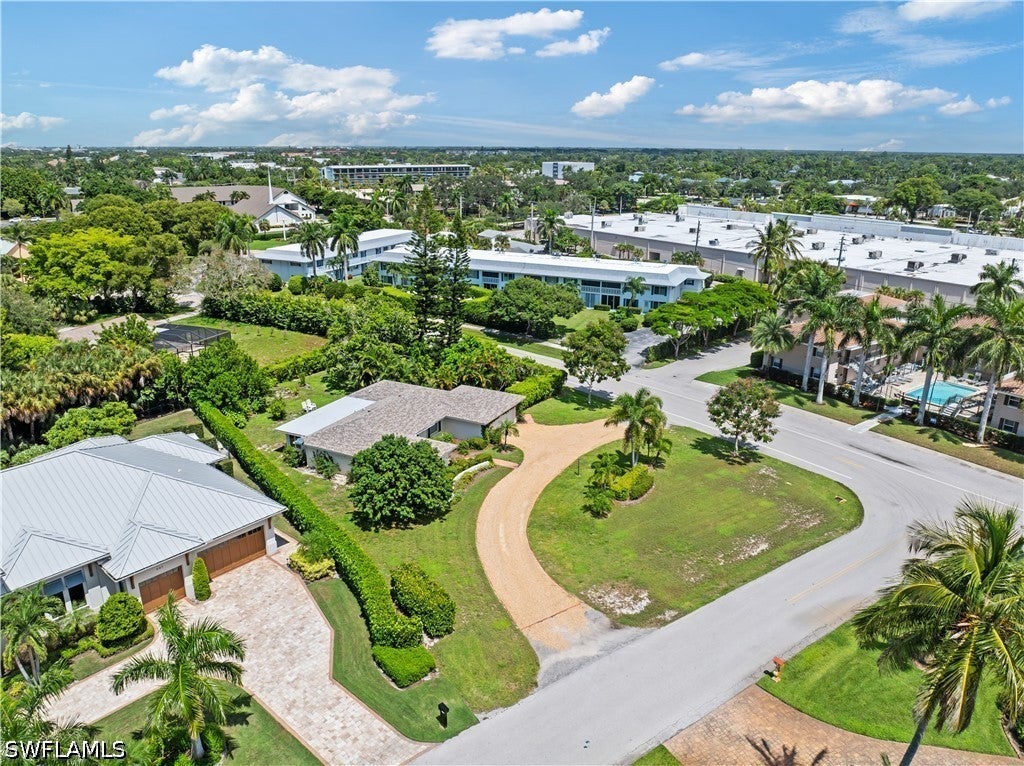 717 Rudder Rd, Naples, FL 34102