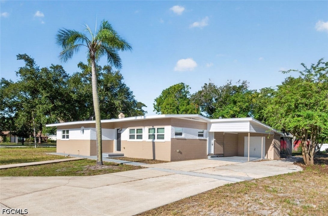 5131 Aragon Way, Saint Petersburg, FL 33705 photo