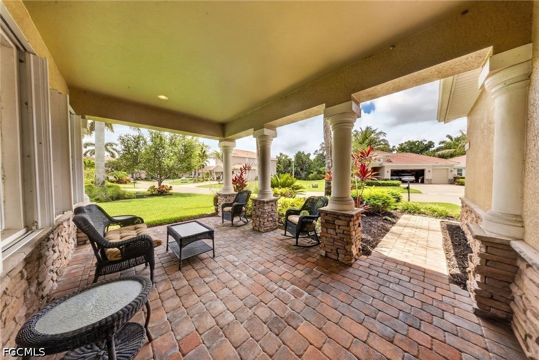 3330 Banyon Hollow Loop, North Fort Myers, FL 33903 photo