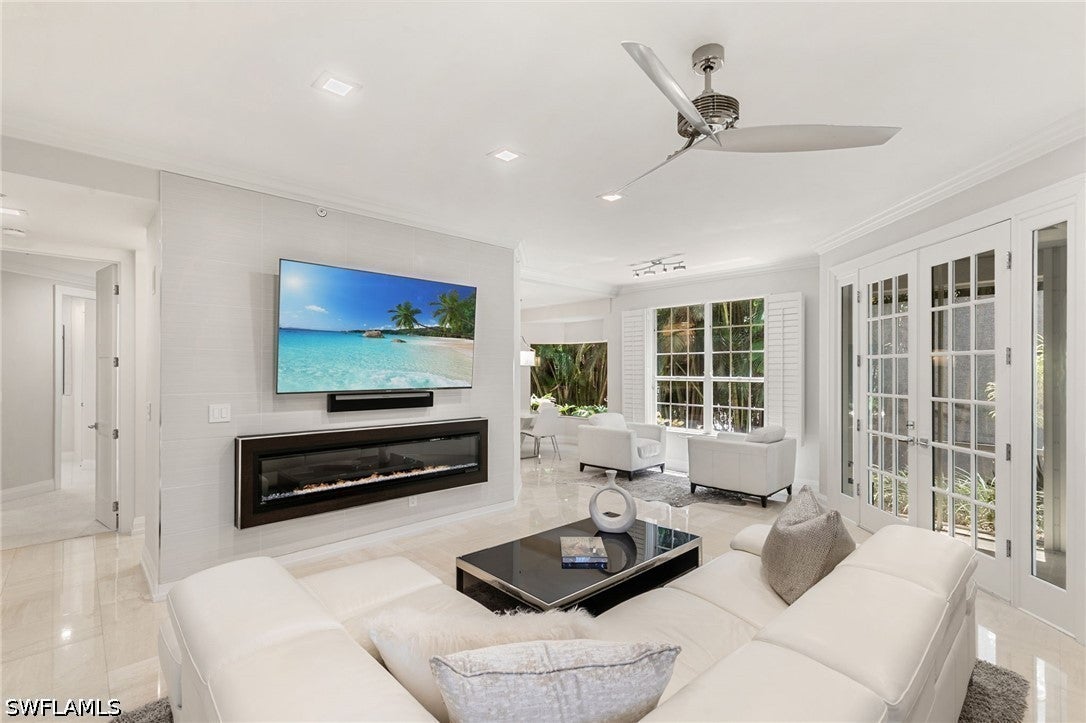 173 Colonade Cir, Naples, FL 34103