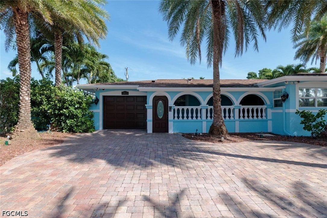 1013 44 St, Cape Coral, FL 33904