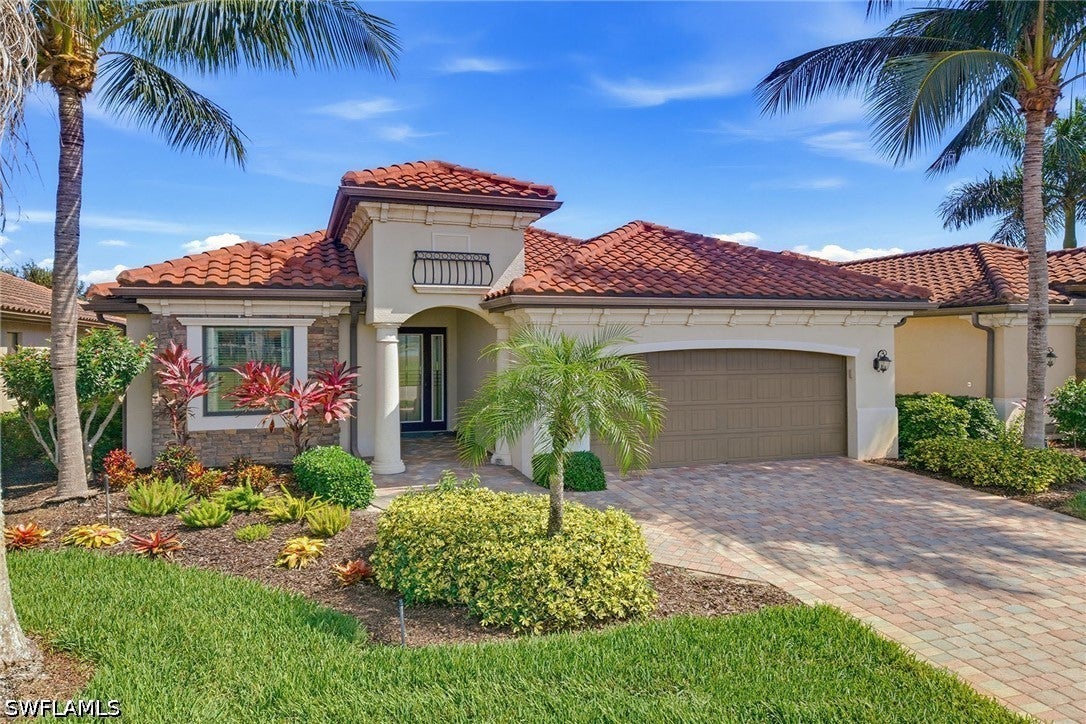 2918 Aviamar Cir, Naples, FL 34114