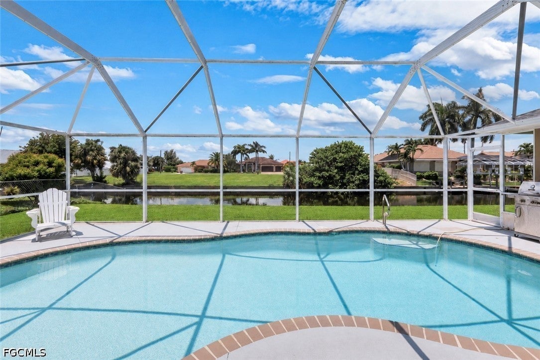 2526 SE 19 Pl, Cape Coral, FL 33904 photo