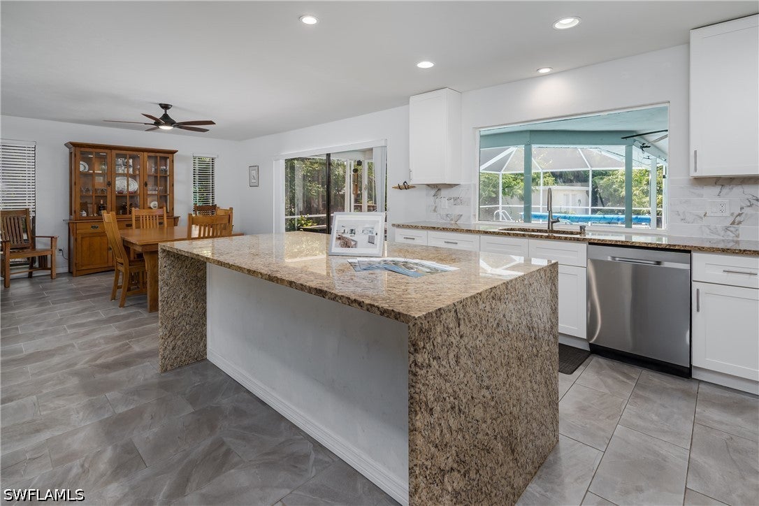661 E Valley Dr, Bonita Springs, FL 34134 photo