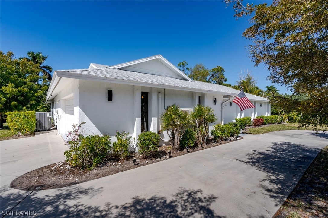 661 E Valley Dr, Bonita Springs, FL 34134 photo