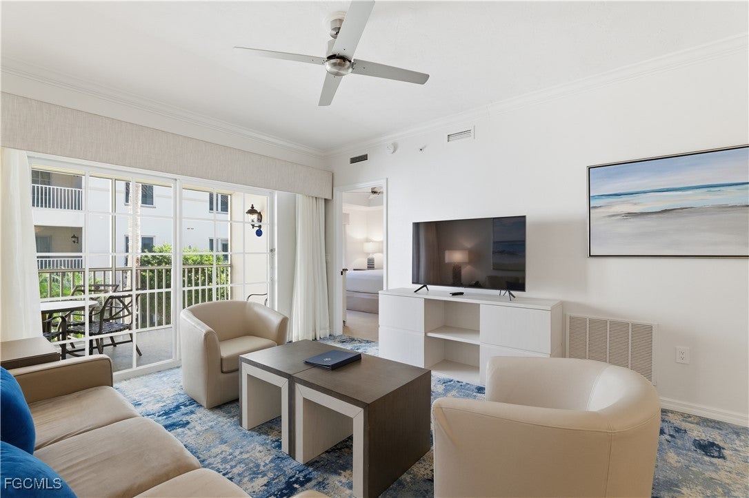 221 9 St #207, Naples, FL 34102 photo