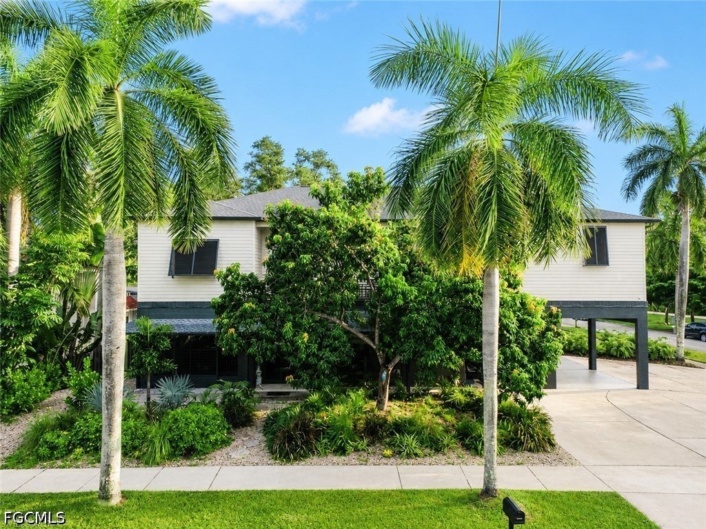 1561 Lynwood Ave, Fort Myers, FL 33901 photo