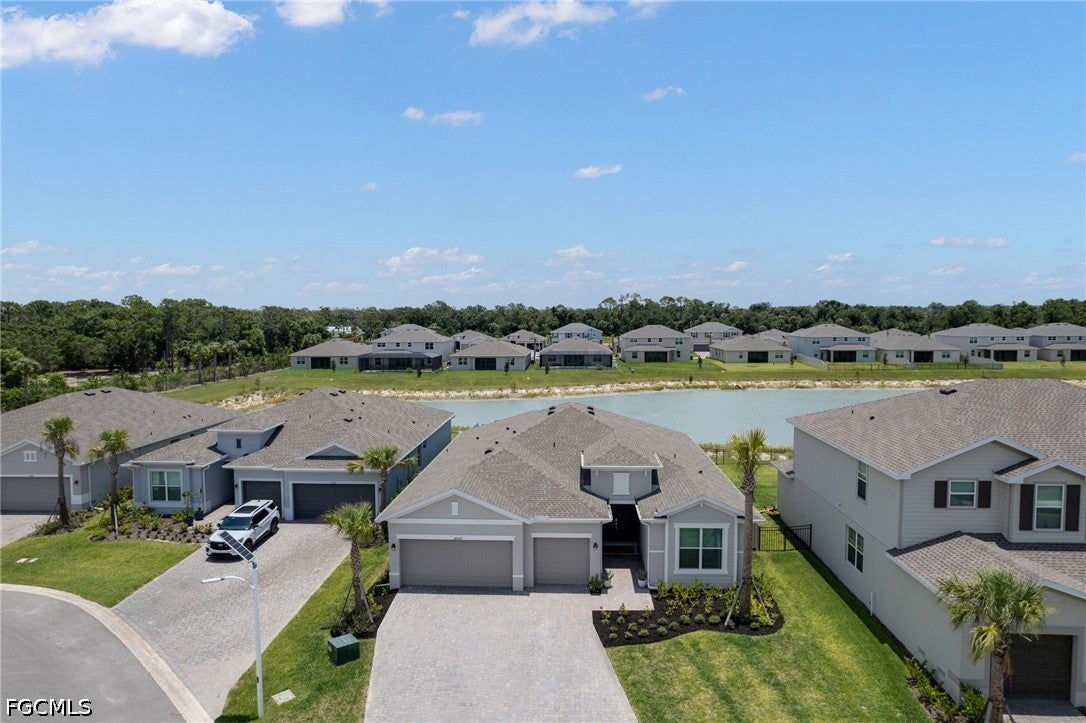 18890 Shimmer Dawn Ct, North Fort Myers, FL 33917 photo