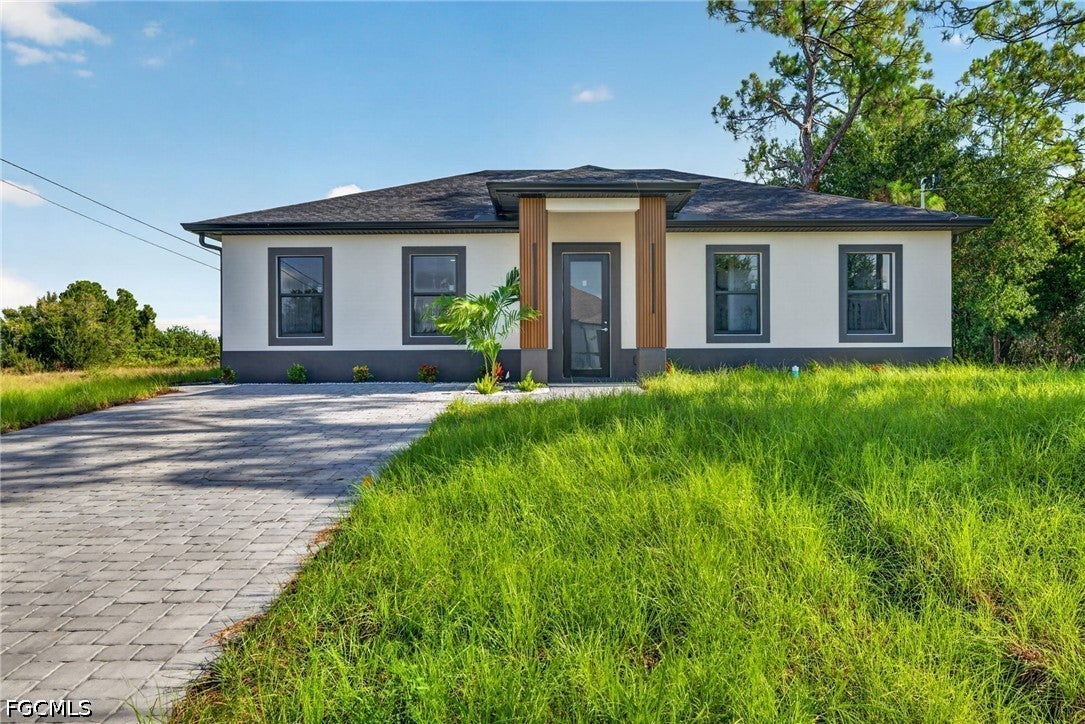 4018 10 St, Lehigh Acres, FL 33976 photo