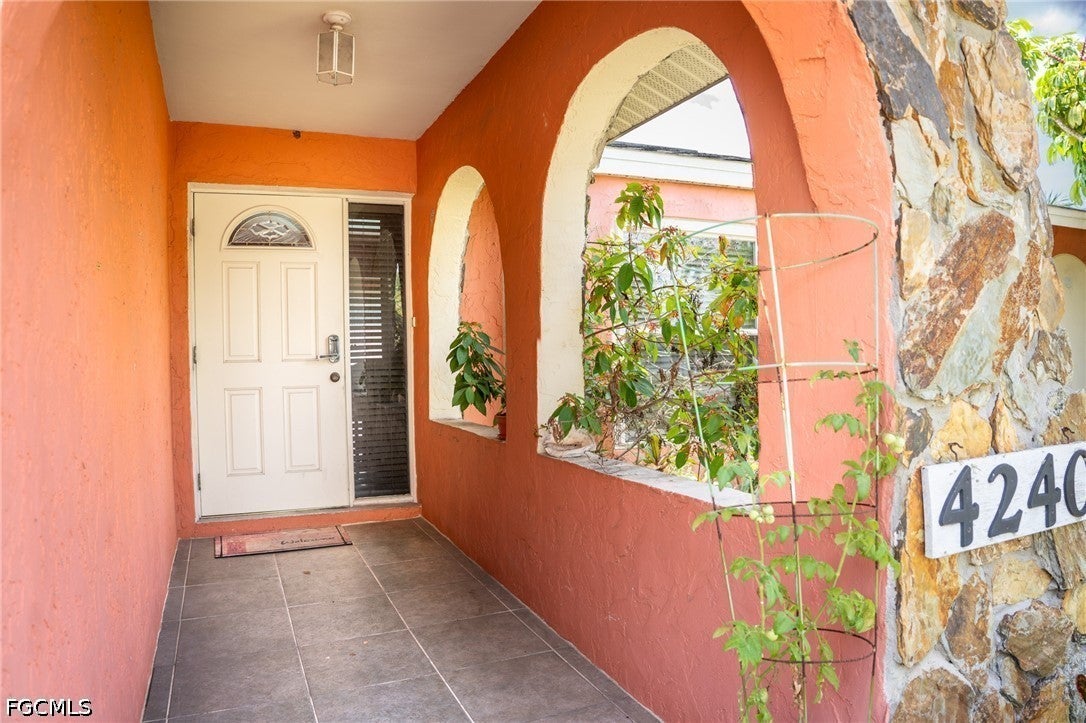4240 Riverview Rd, Fort Myers, FL 33905 photo