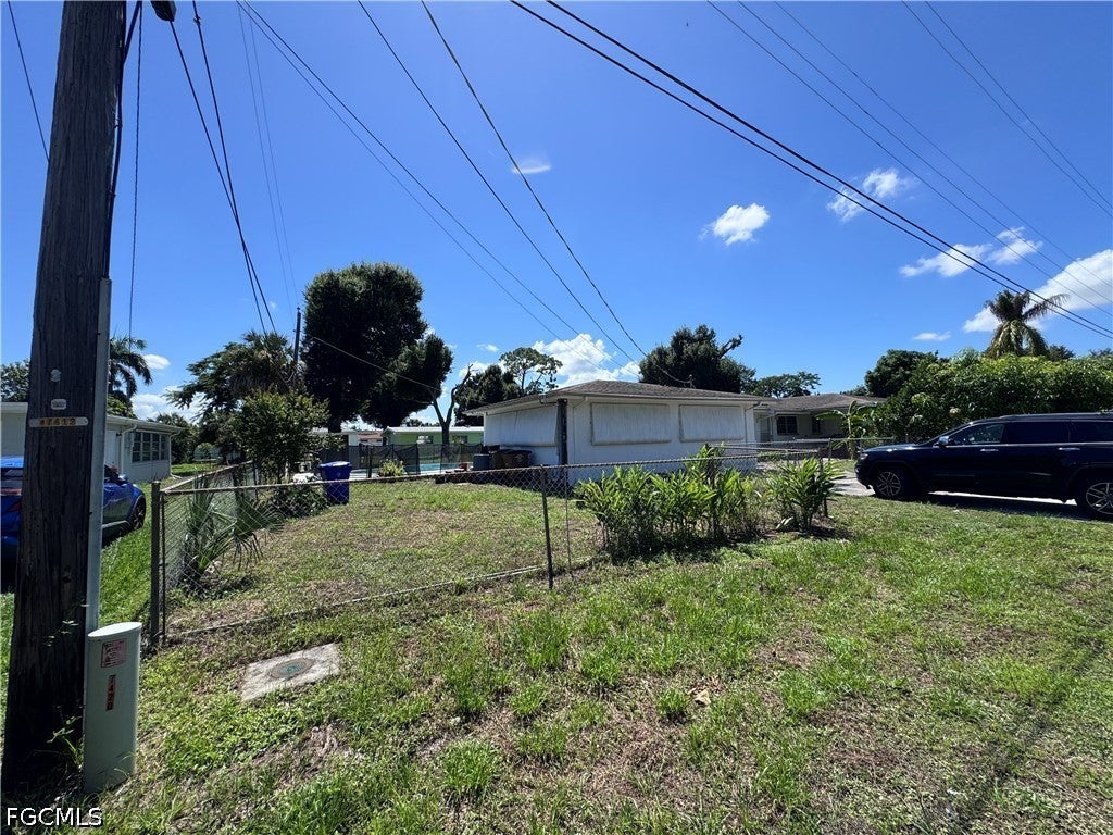 3735 Kelly St, Fort Myers, FL 33901 photo