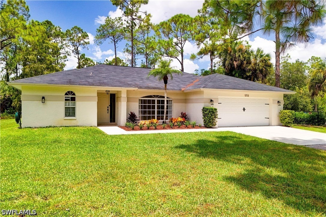 171 5 St, Naples, FL 34117
