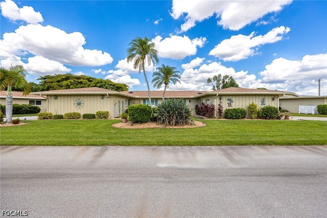 5585 Hamlet Ln, Fort Myers, FL 33919 photo