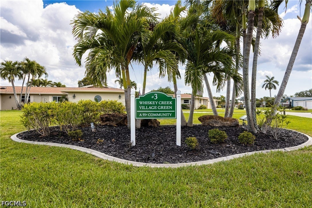 5585 Hamlet Ln, Fort Myers, FL 33919 photo