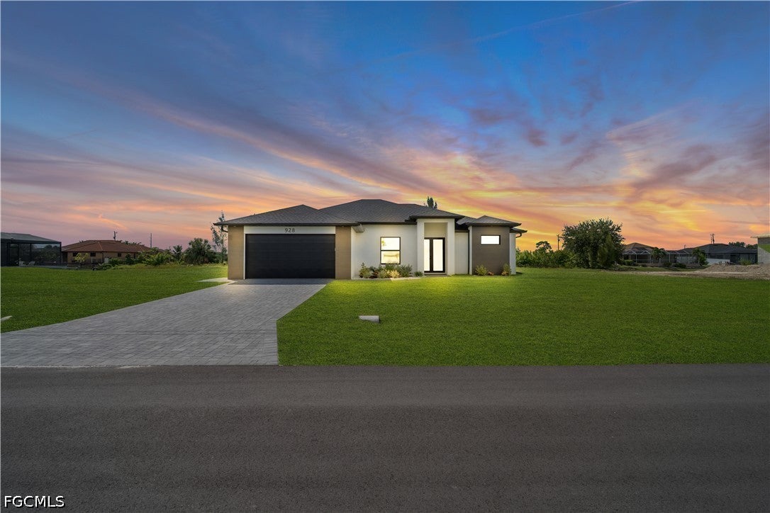 928 NE 1 Pl, Cape Coral, FL 33909 photo