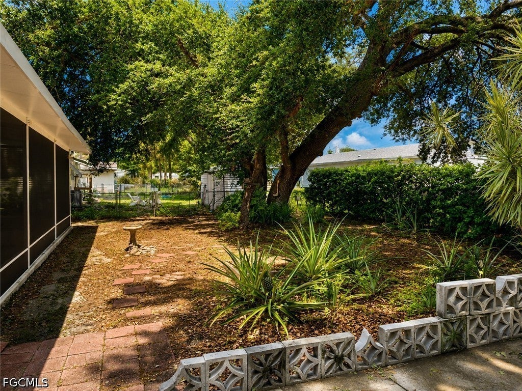 2501 Gail Helen Ct, North Fort Myers, FL 33917 photo