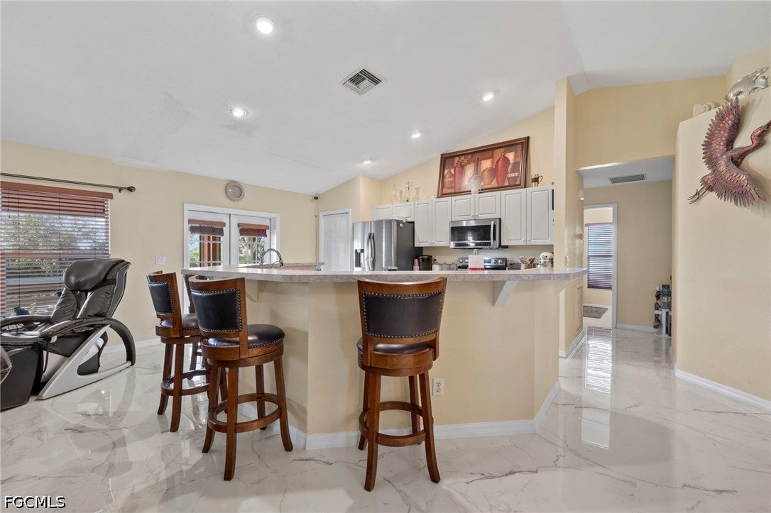 610 NE 12 St, Cape Coral, FL 33909 photo