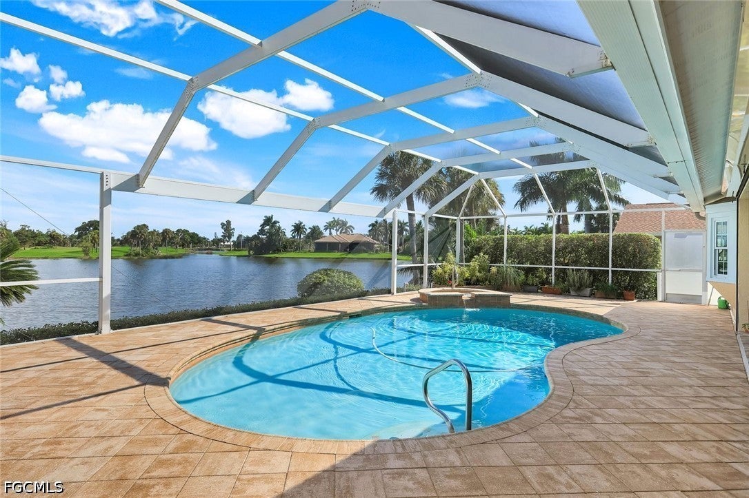 16111 Forest Oaks Dr, Fort Myers, FL 33908 photo