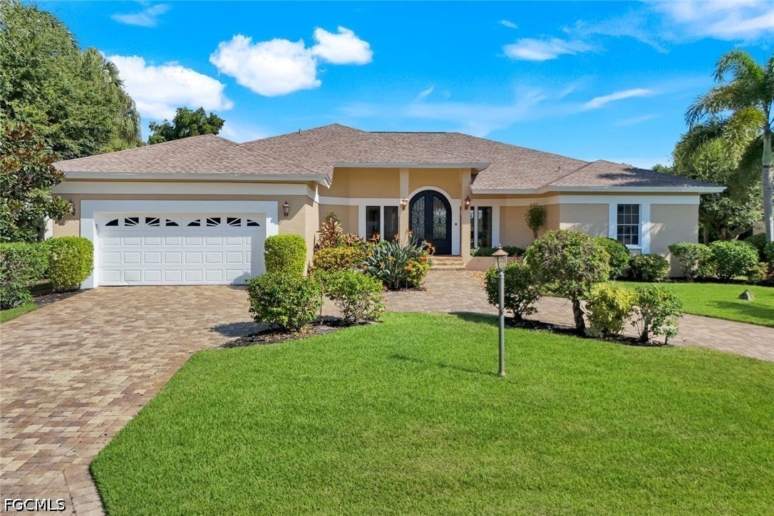 16111 Forest Oaks Dr, Fort Myers, FL 33908 photo