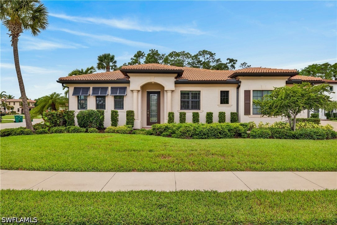 1170 Genovesa Ct, Naples, FL 34113