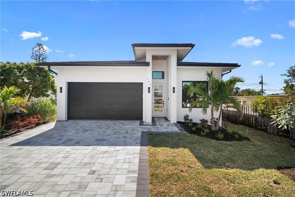 786 107 Ave, Naples, FL 34108 photo