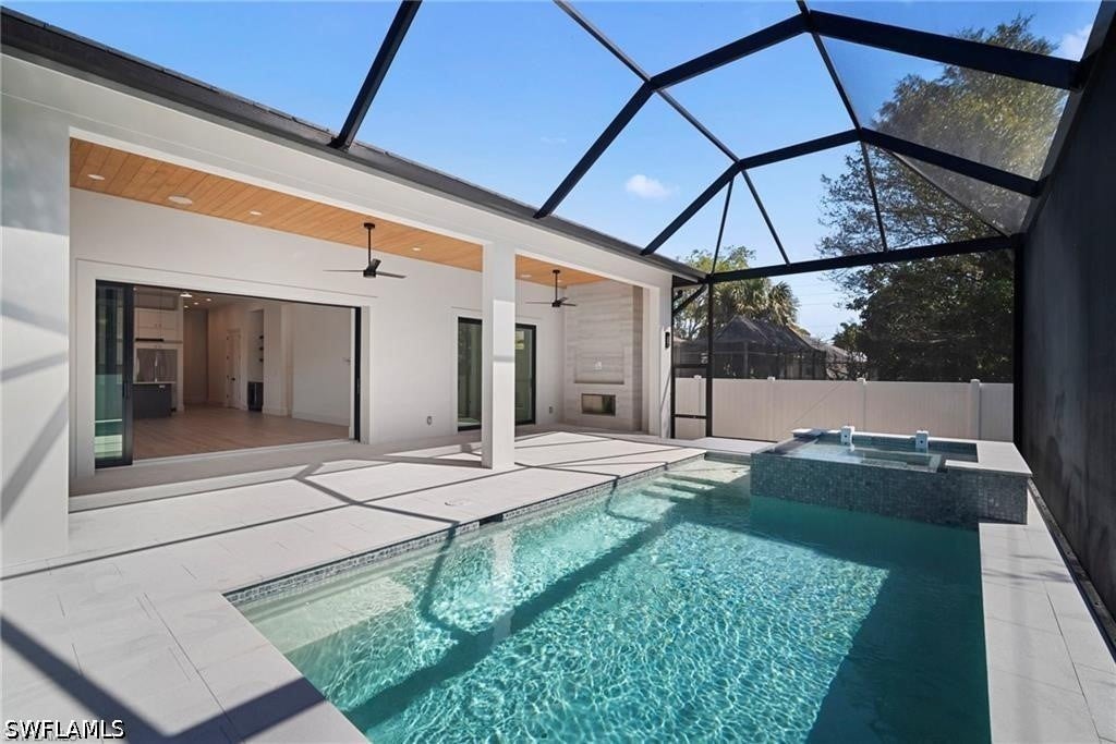786 107 Ave, Naples, FL 34108