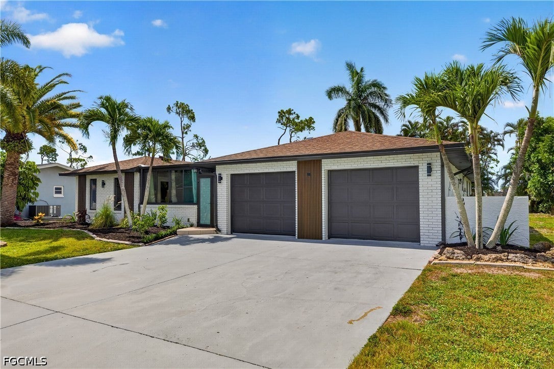 1229 SW 21 Terrace, Cape Coral, FL 33991 photo