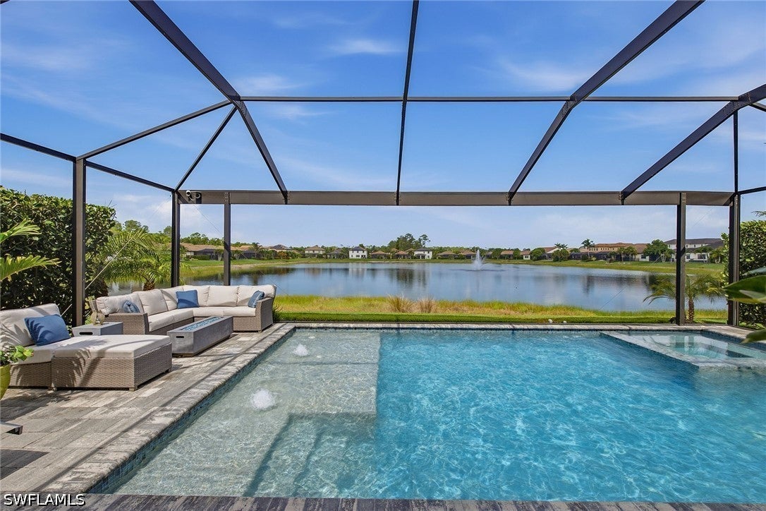 9396 Glenforest Dr, Naples, FL 34120