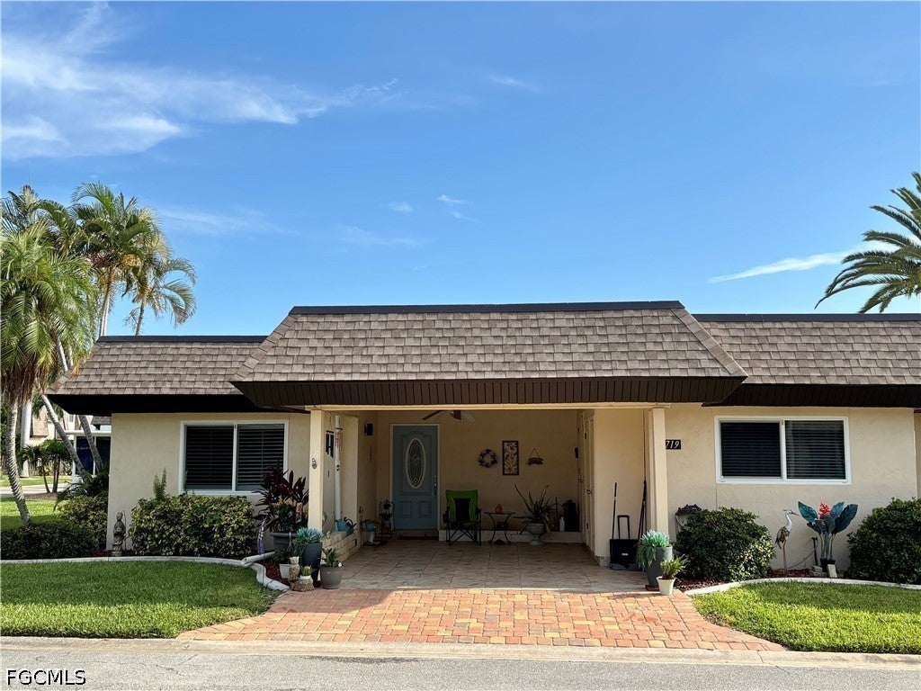 5719 Bass Cir, Fort Myers, FL 33919